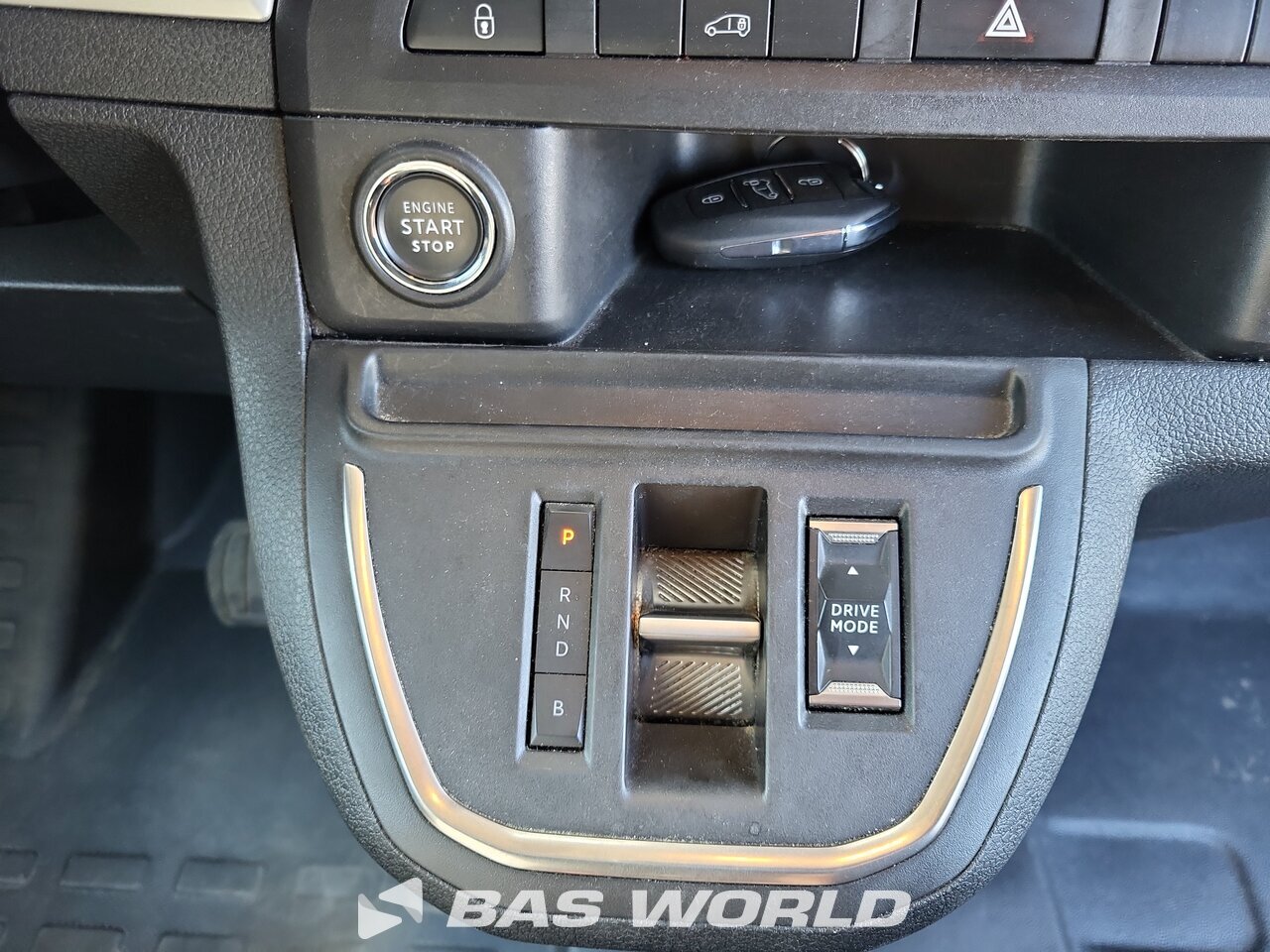 Other : Peugeot Expert 136PK Fourgons utilitaires