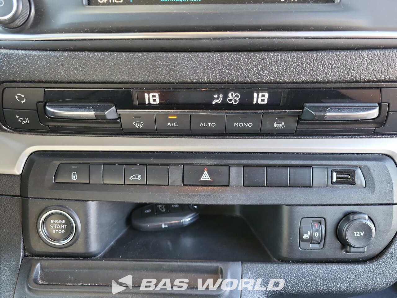 Other : Peugeot Expert 136PK Fourgons utilitaires