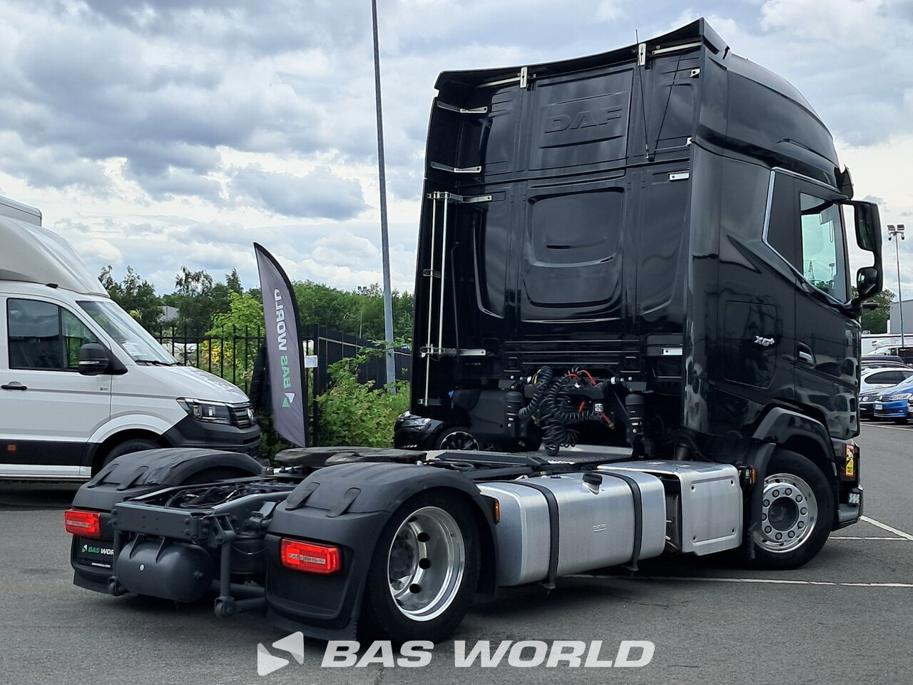 Back right : DAF XG+ 530 4X2 Tracteur routier