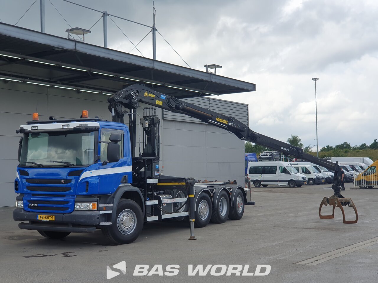 Other : Scania P410 8X2 VDL type: S-30-6400 camion à bras
