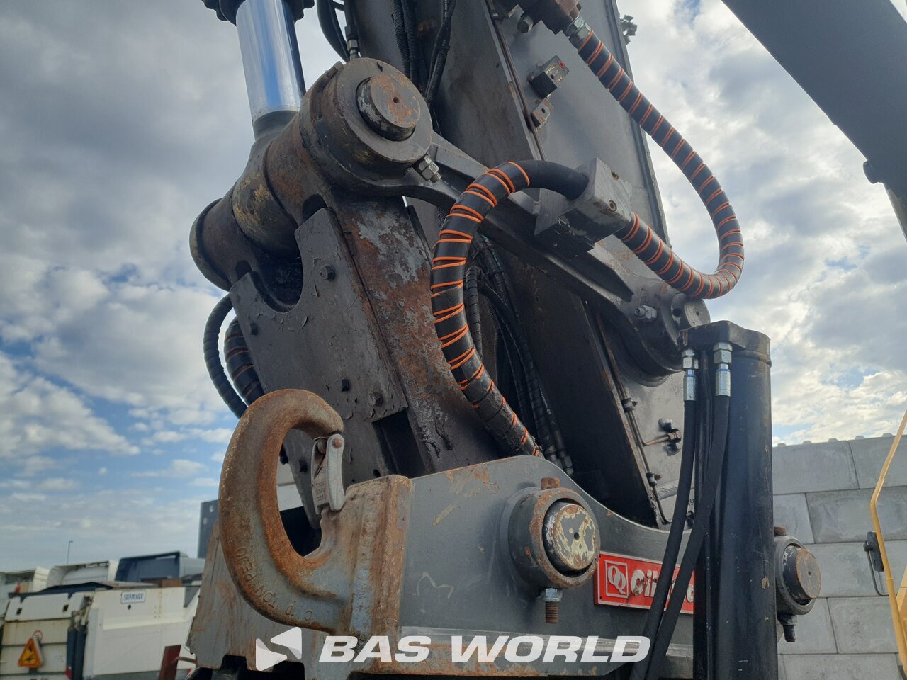 Other : Volvo EC300 E L Pelle sur chenilles