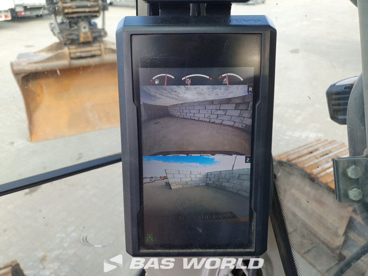 Other : Volvo EC300 E L Pelle sur chenilles
