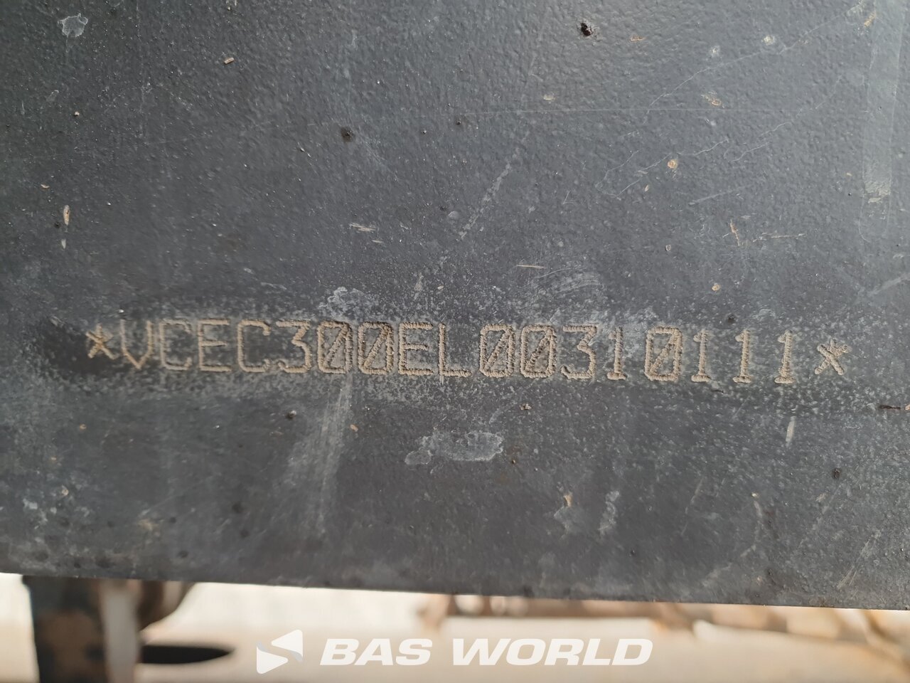 Other : Volvo EC300 E L Pelle sur chenilles