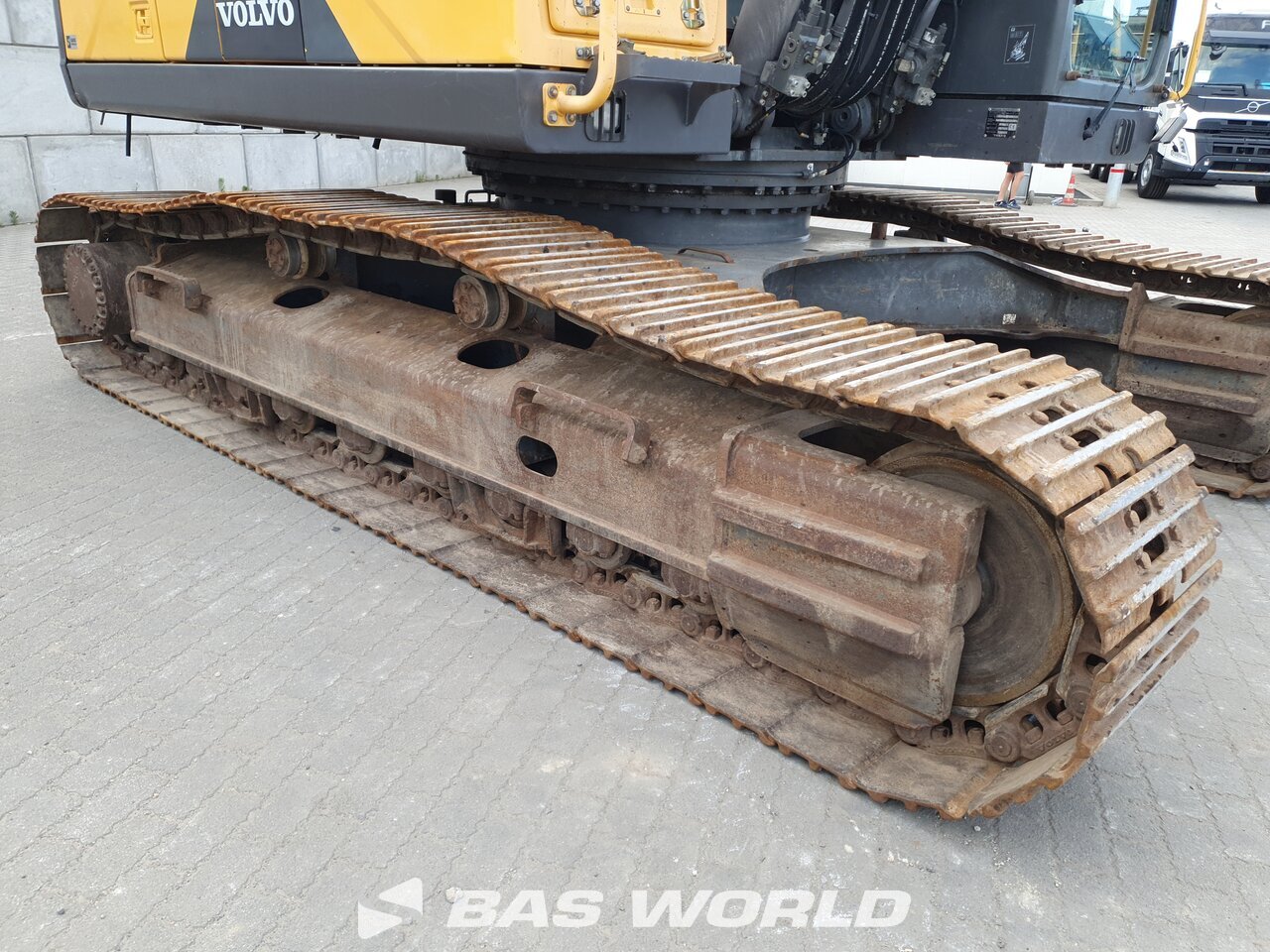 Other : Volvo EC300 E L Pelle sur chenilles