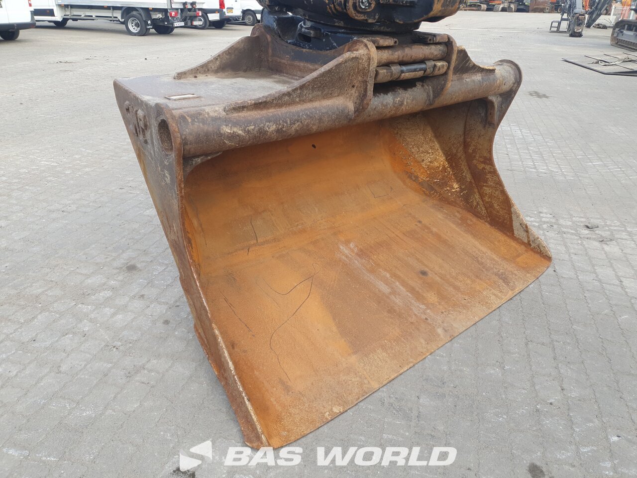 Other : Volvo EC300 E L Pelle sur chenilles