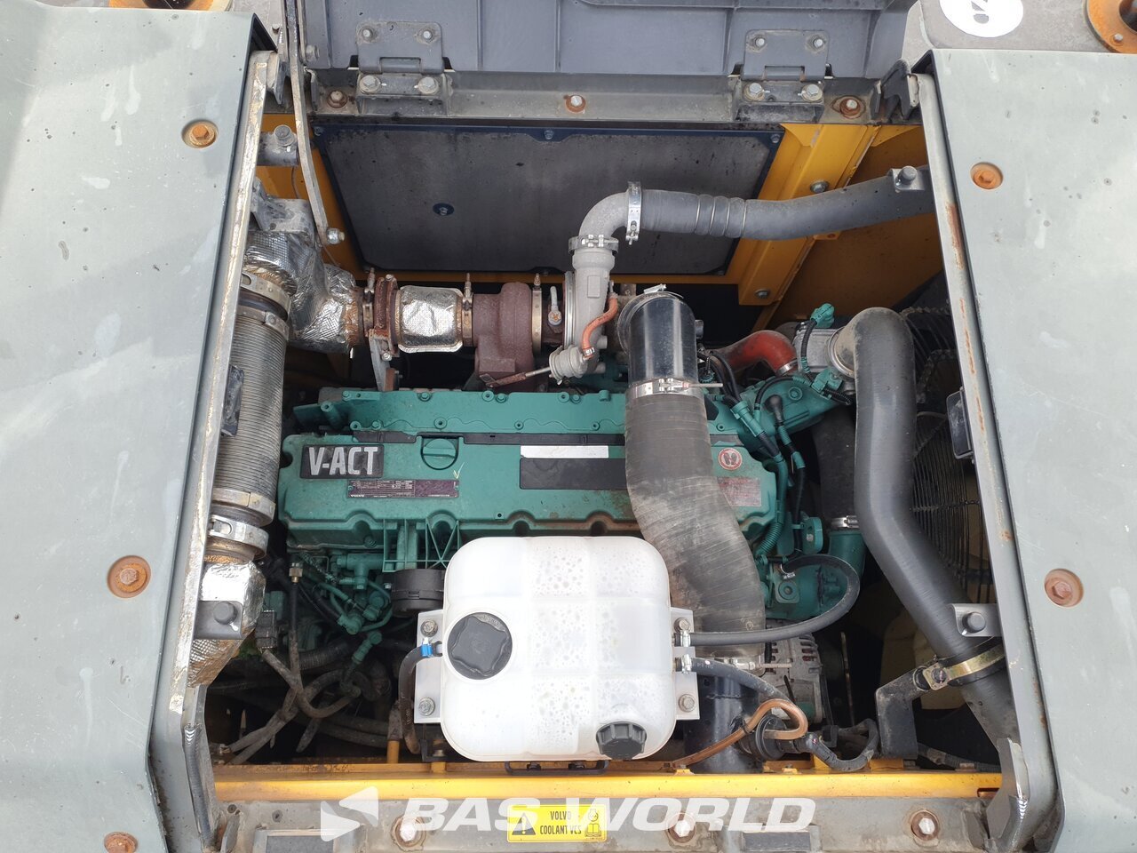 Other : Volvo EC300 E L Pelle sur chenilles