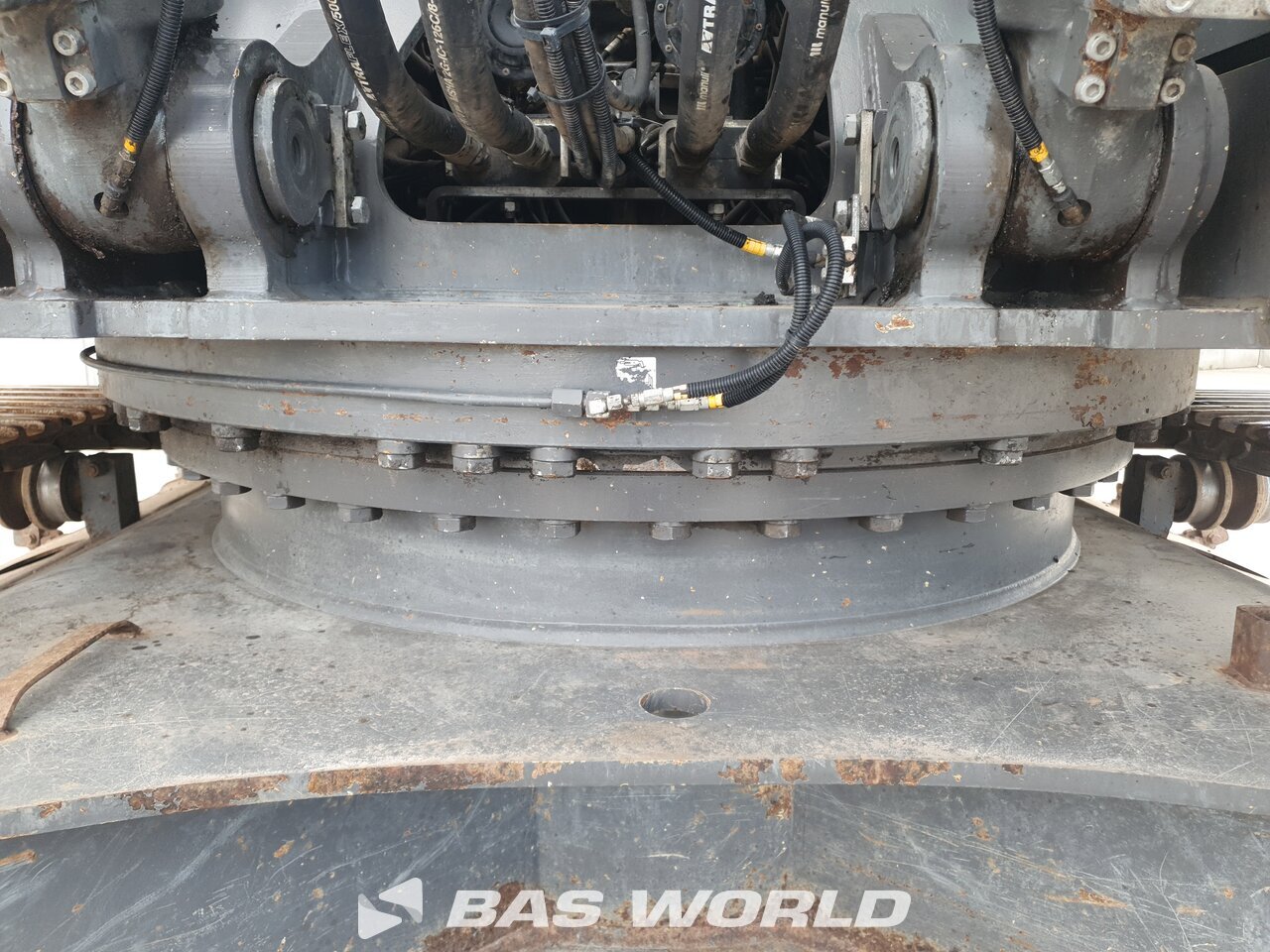 Other : Volvo EC300 E L Pelle sur chenilles