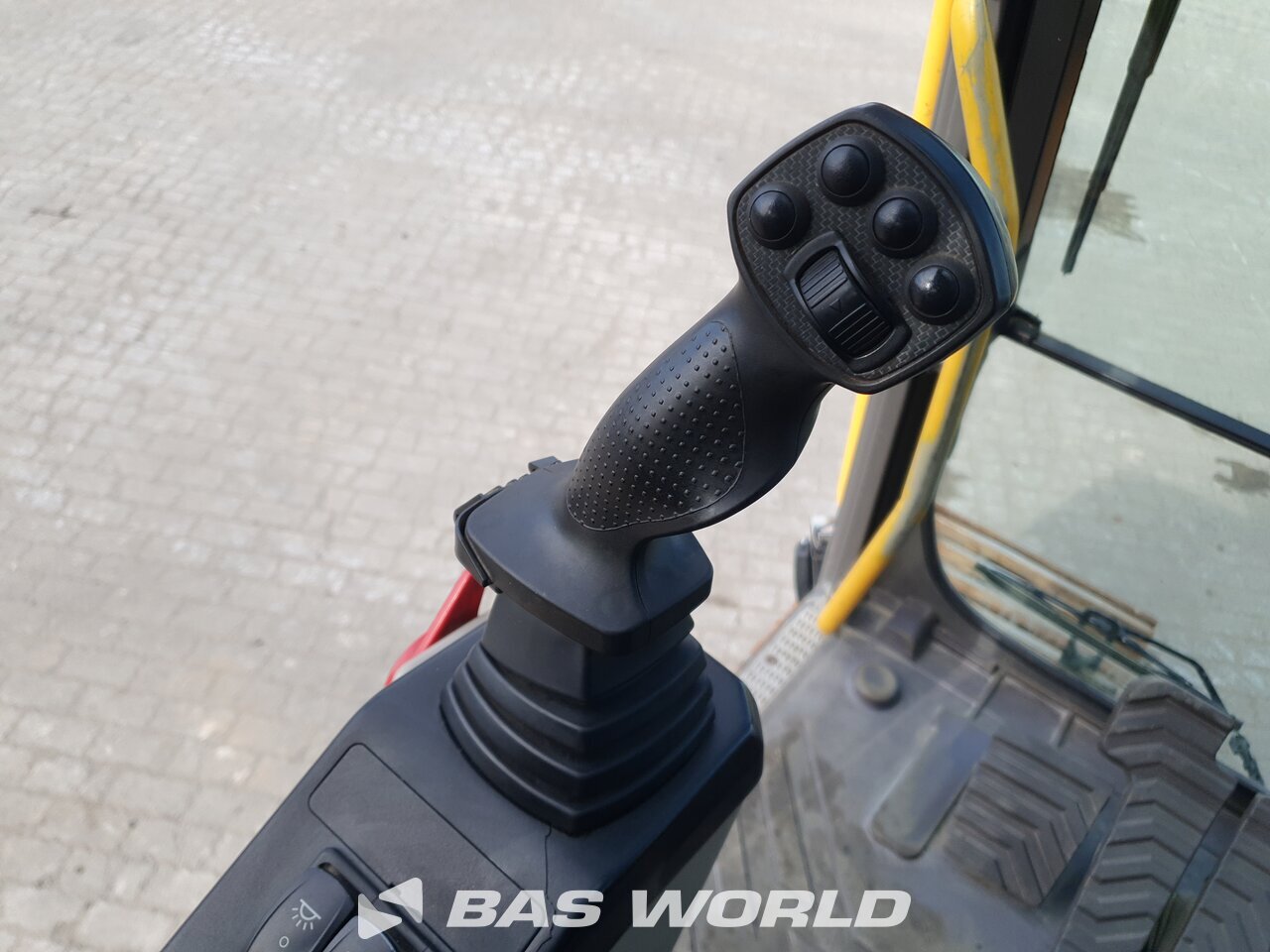 Other : Volvo EC300 E L Pelle sur chenilles