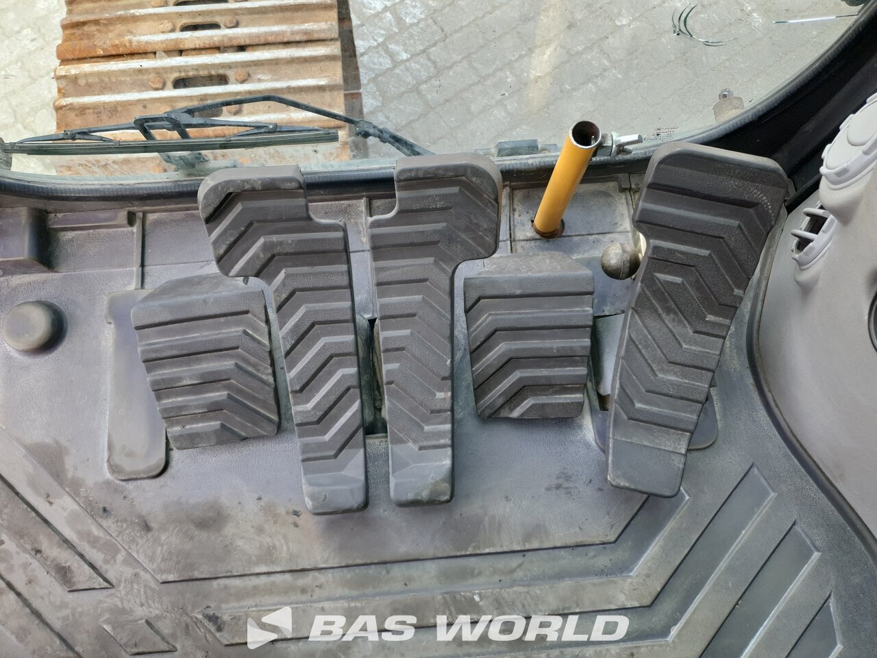 Other : Volvo EC300 E L Pelle sur chenilles