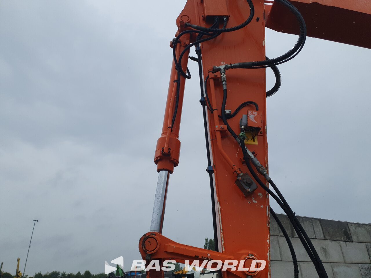 Other : Hitachi ZX140W -3 Pelle sur pneus