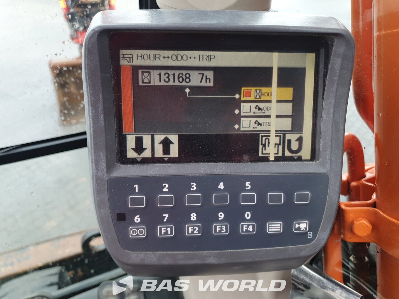Other : Hitachi ZX140W -3 Pelle sur pneus