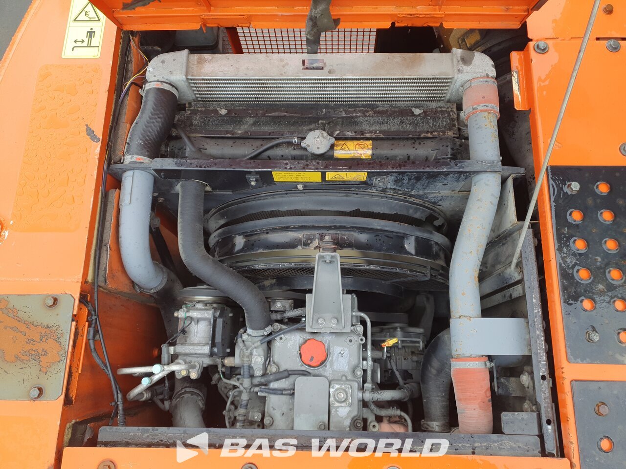 Other : Hitachi ZX140W -3 Pelle sur pneus