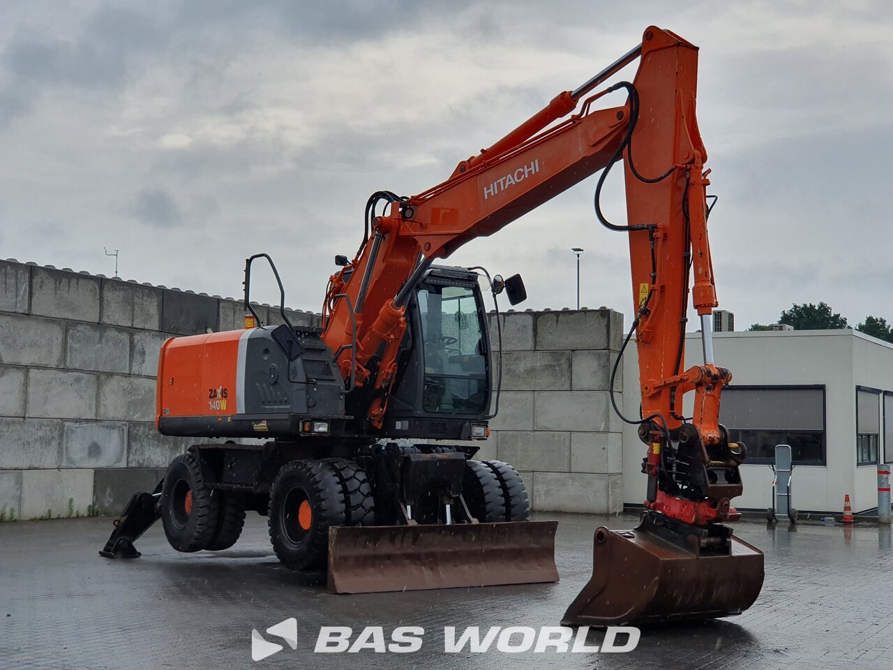 Other : Hitachi ZX140W -3 Pelle sur pneus