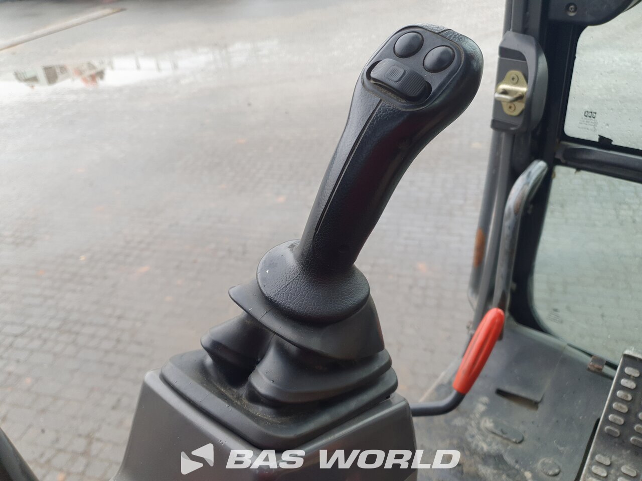 Other : Hitachi ZX140W -3 Pelle sur pneus
