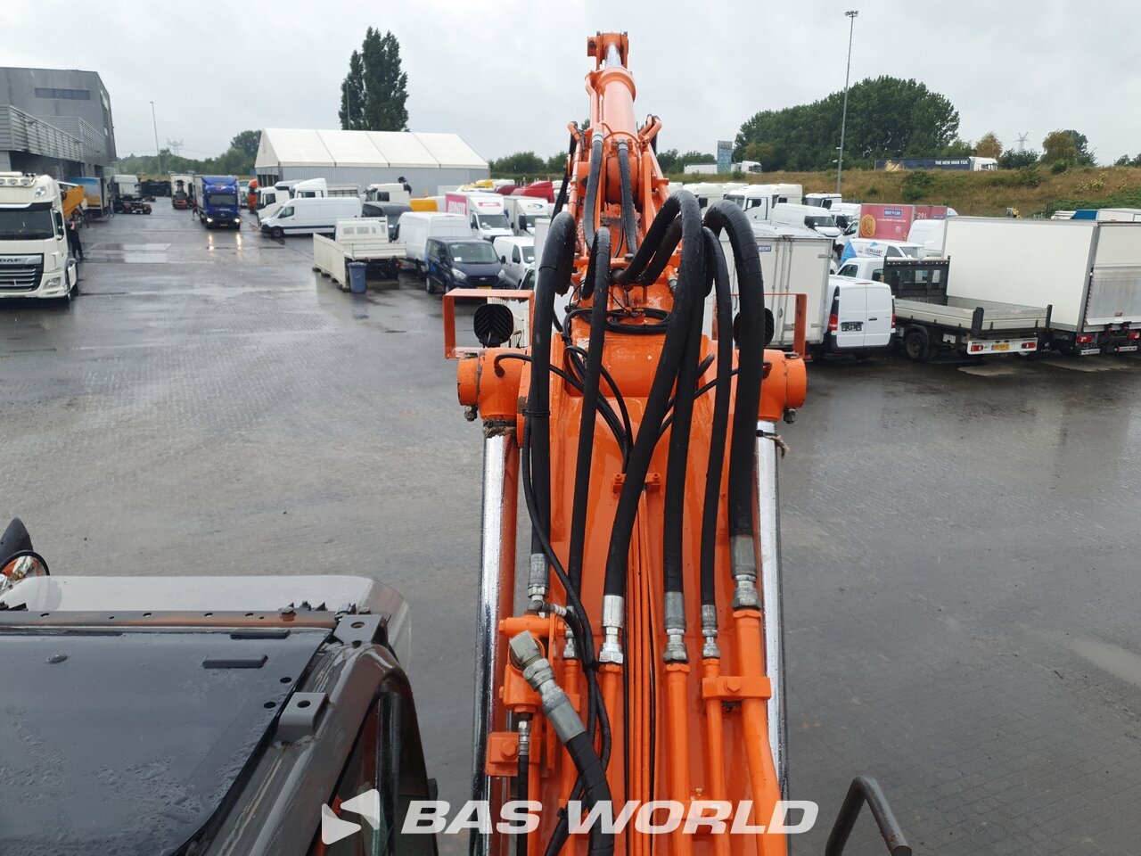 Other : Hitachi ZX140W -3 Pelle sur pneus