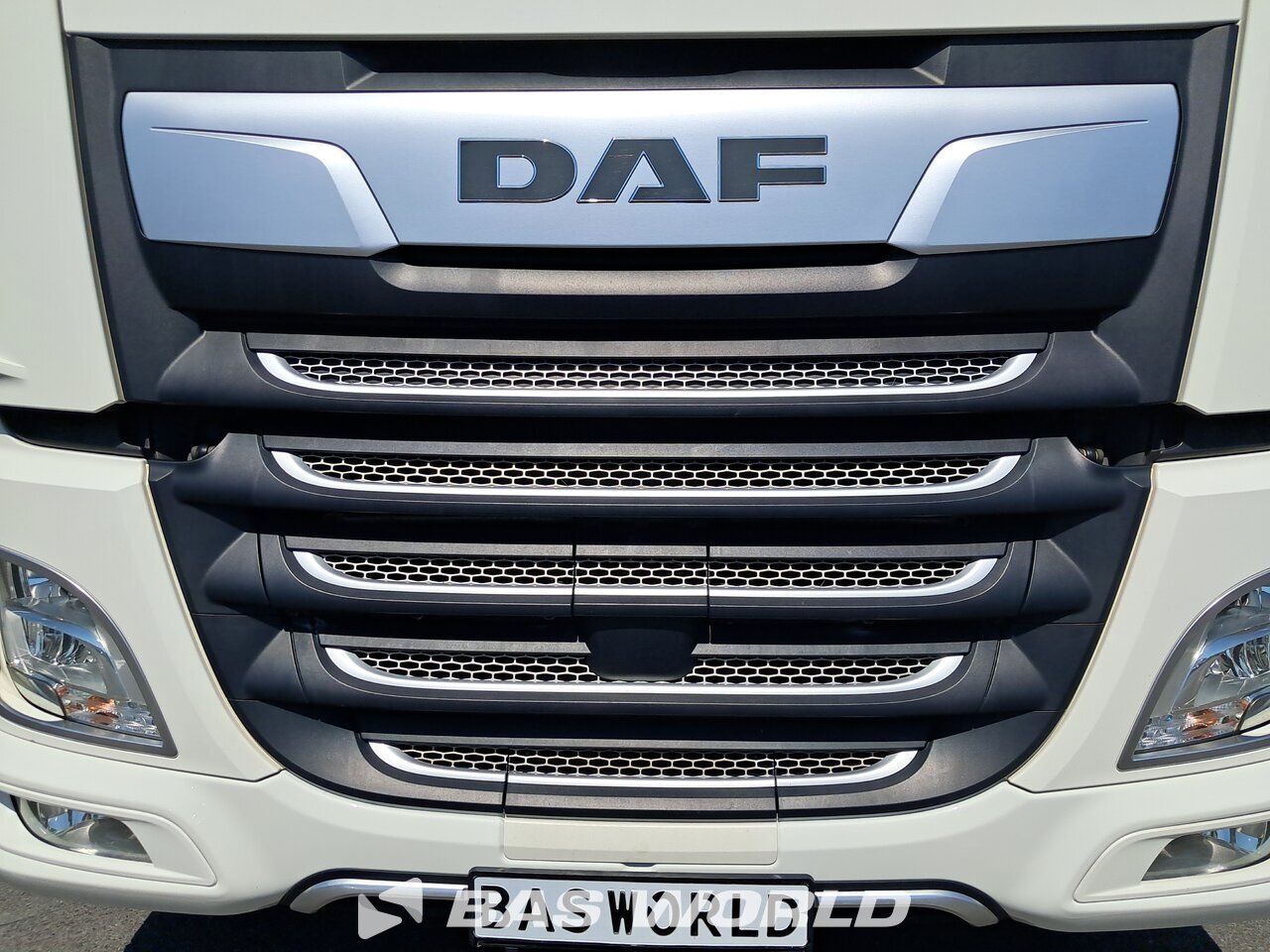 Grille : DAF XF 480 4X2 Tracteur routier