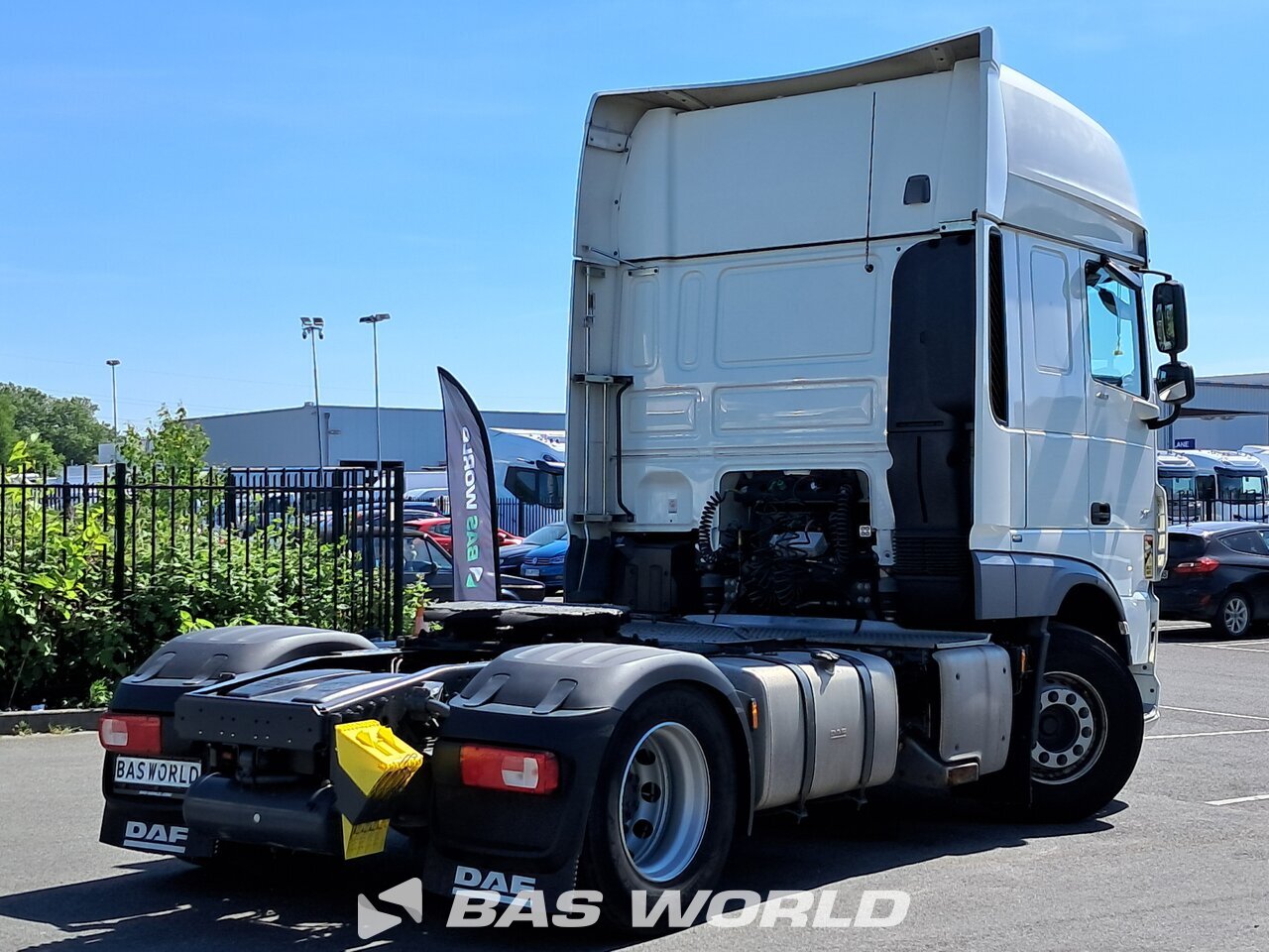 Back right : DAF XF 480 4X2 Tracteur routier