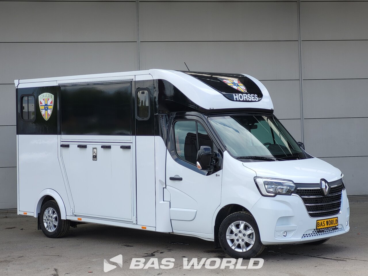 Other exterior : Renault Master 165PK Camion chevaux