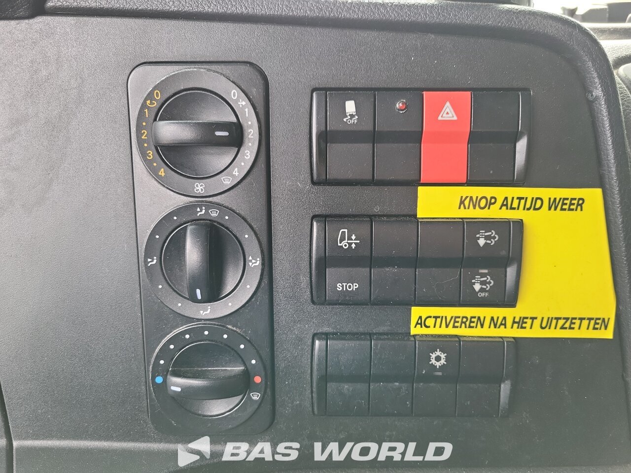 Other : Mercedes Atego 816 4X2 Karhof Carrosseries fourgons