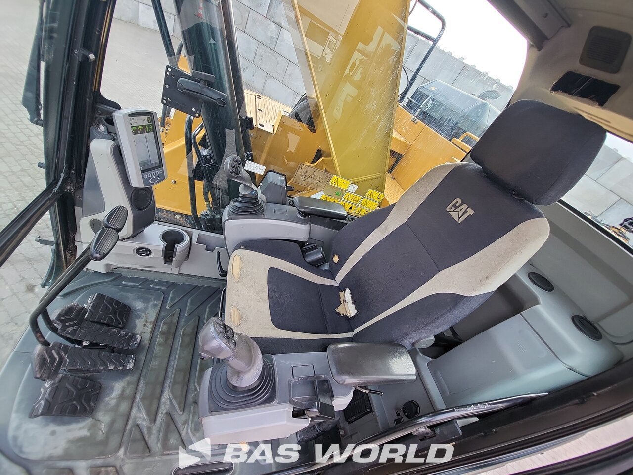 Other : Caterpillar 325 FL CR Pelle sur chenilles