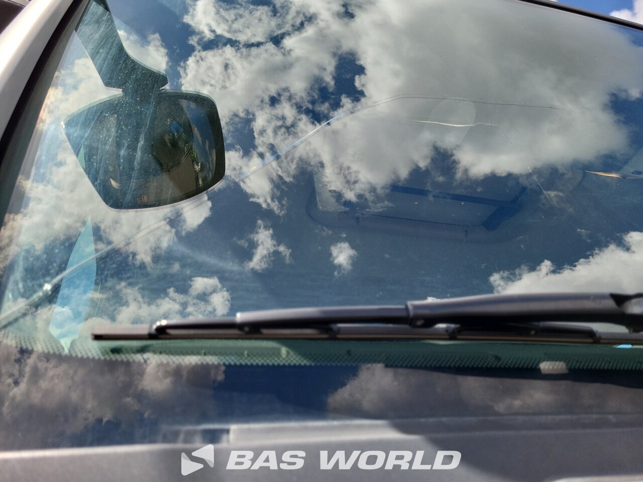Windshield : MAN TGS 33.510 6X4 Tracteur routier
