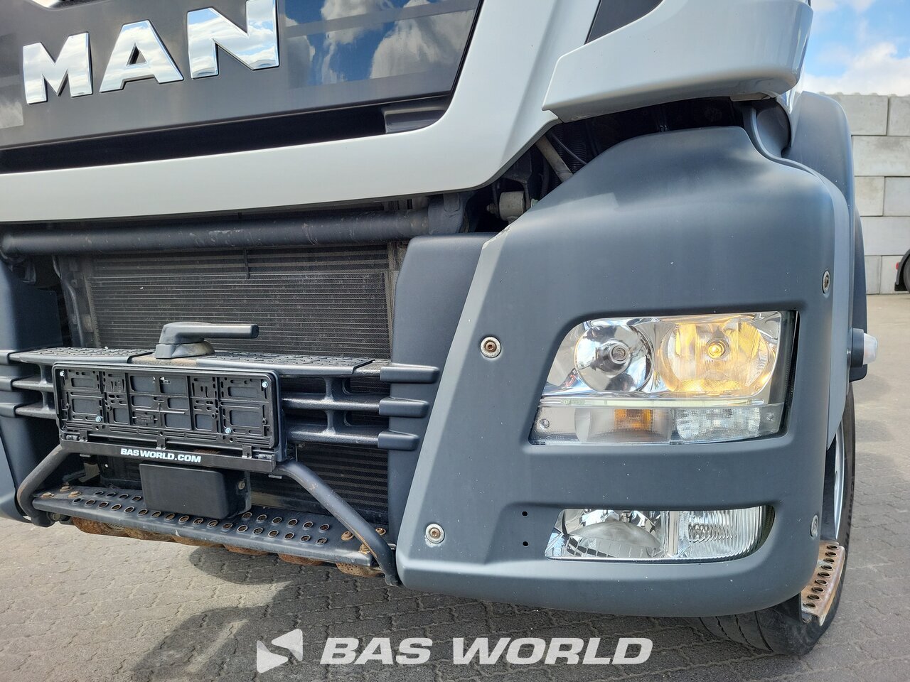 Lights : MAN TGS 33.510 6X4 Tracteur routier