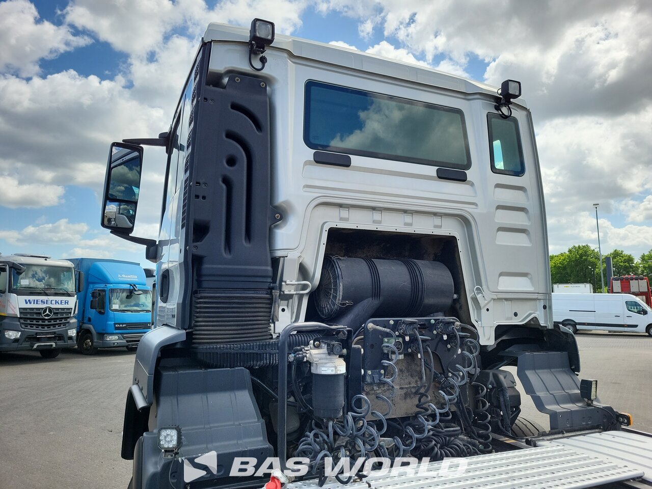 Back of cabin : MAN TGS 33.510 6X4 Tracteur routier