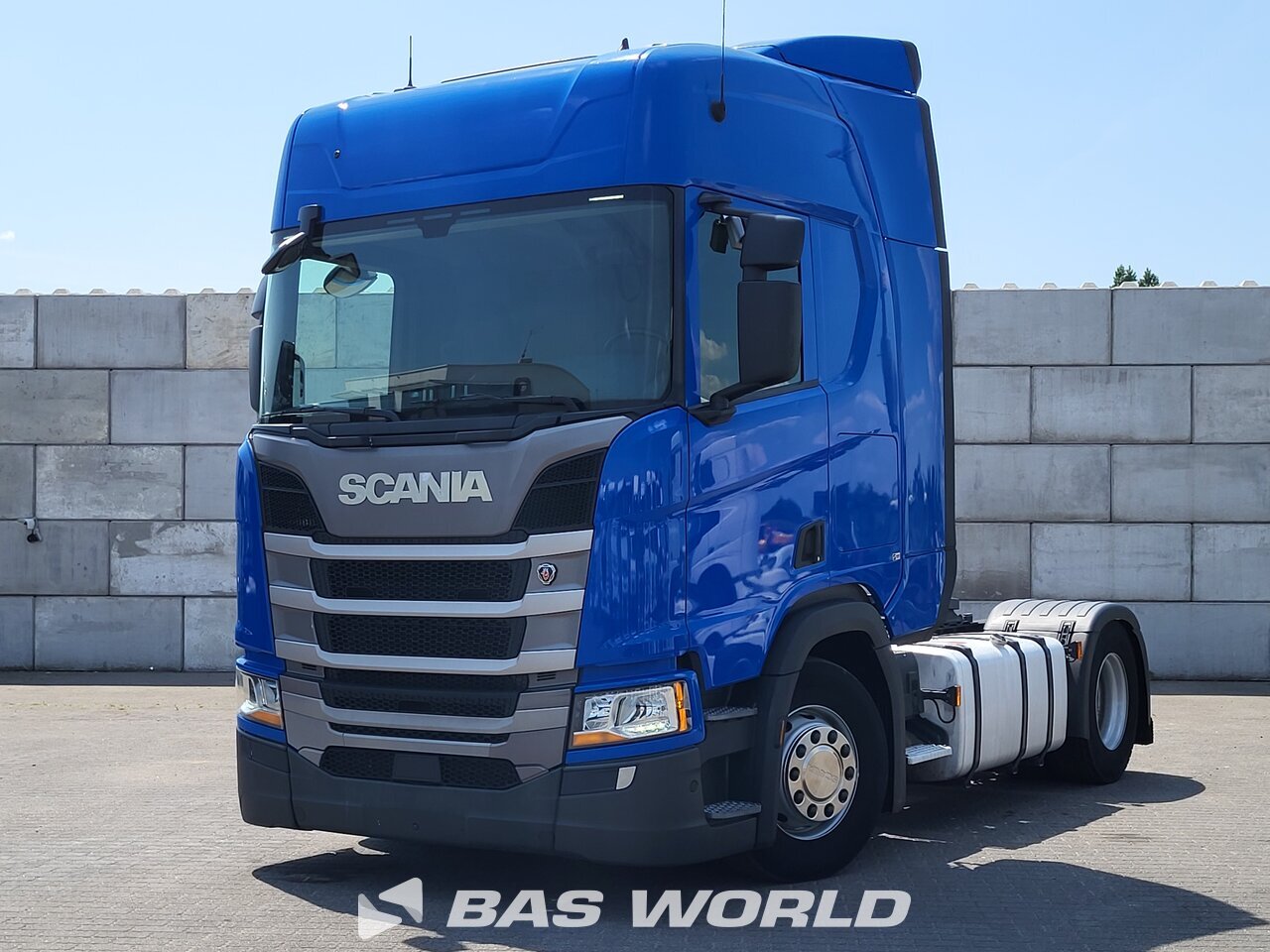 Front left : Scania R500 4X2 Tracteur routier