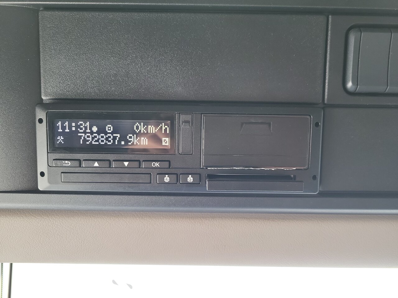 Other : DAF XF 480 6X2 GNIOTPOL Camion à Caisse Mobile