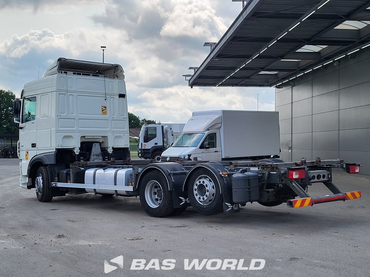 Other : DAF XF 480 6X2 GNIOTPOL Camion à Caisse Mobile