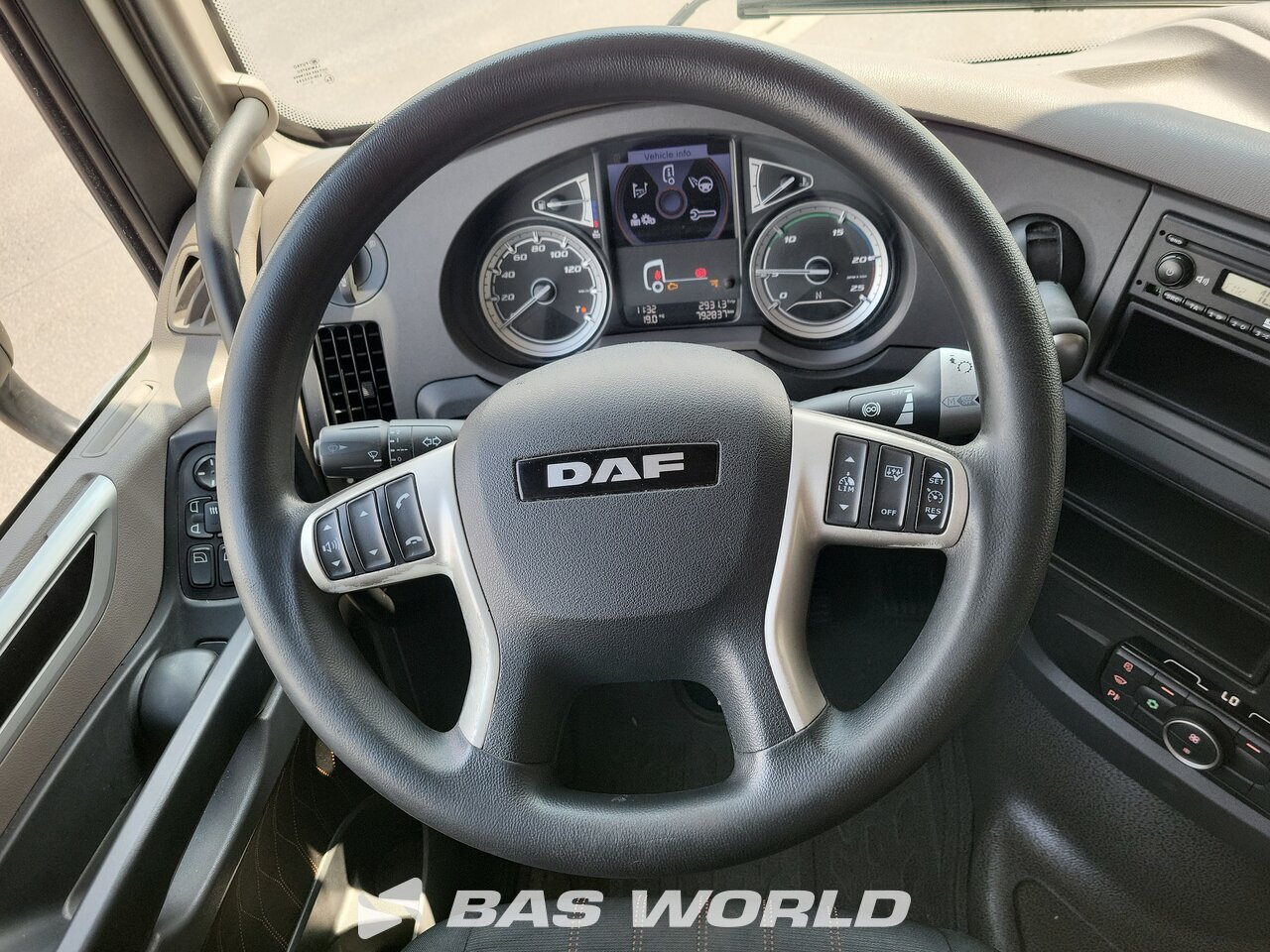 Other : DAF XF 480 6X2 GNIOTPOL Camion à Caisse Mobile