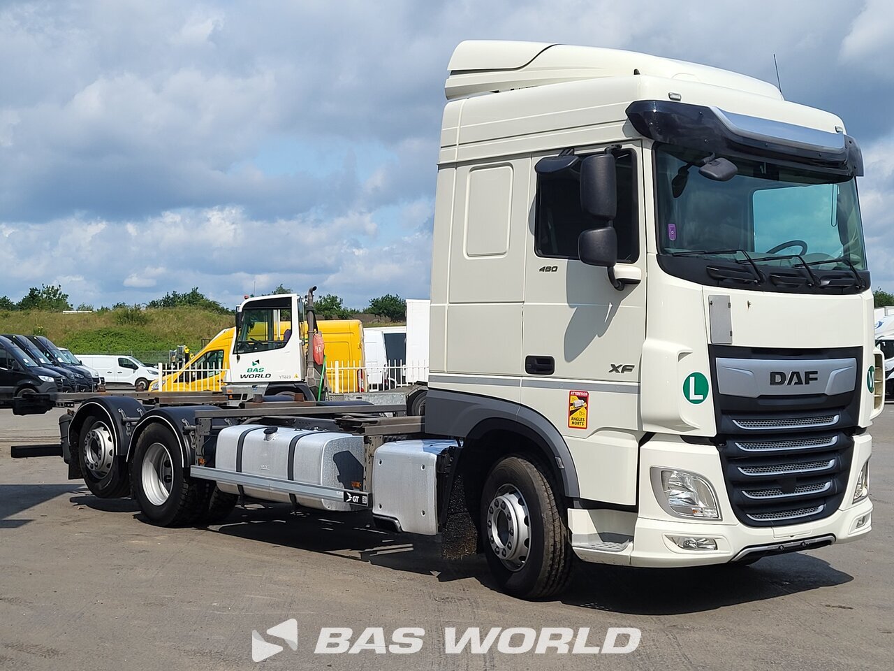Other : DAF XF 480 6X2 GNIOTPOL Camion à Caisse Mobile