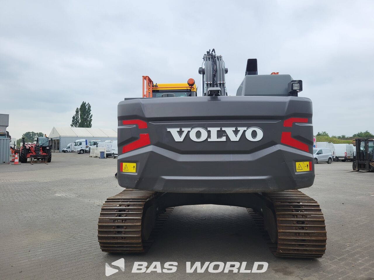 Other : Volvo EC200 E L Pelle sur chenilles