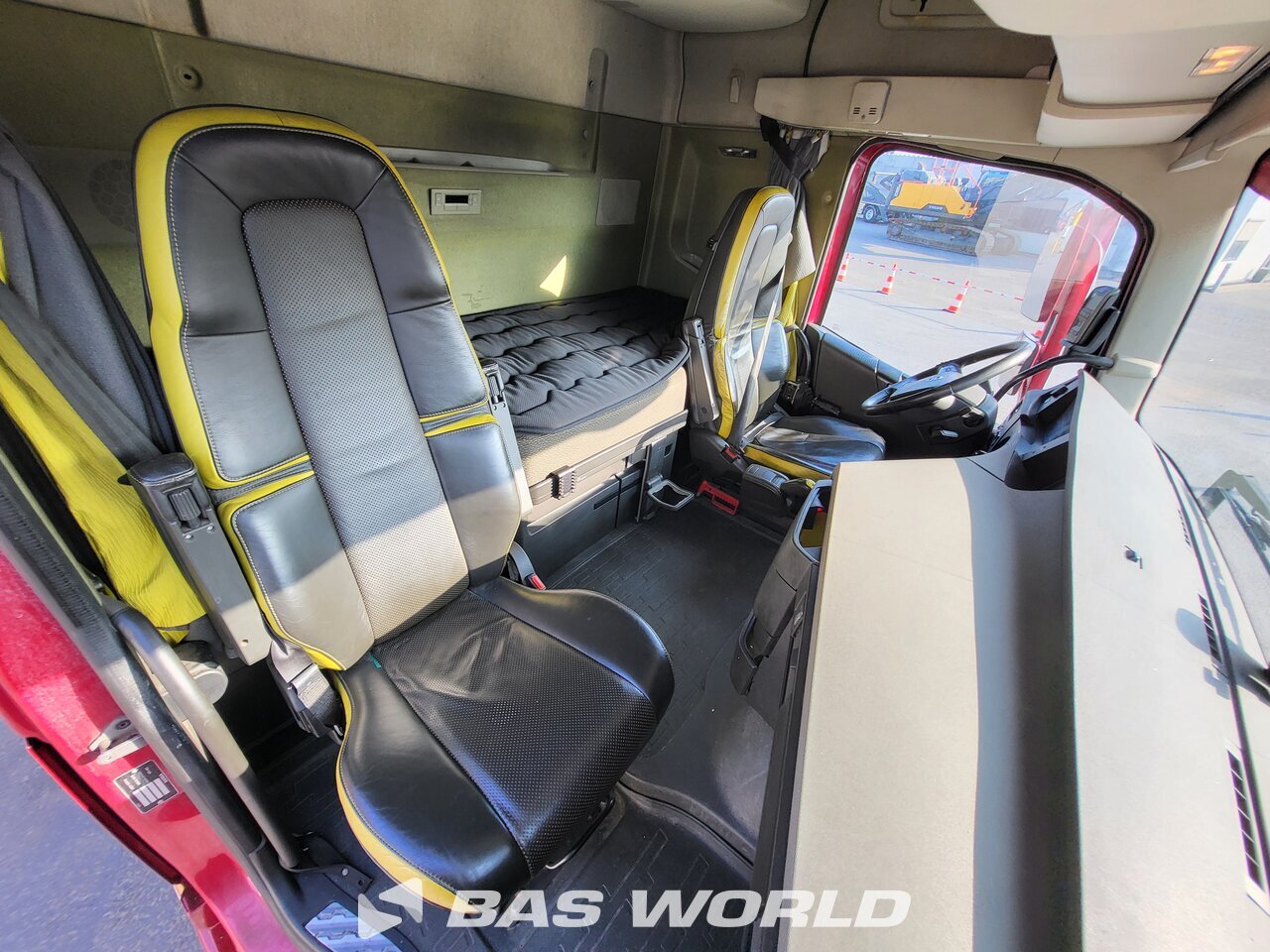 Other : Volvo FH16 700 6X4 Joab camion à bras
