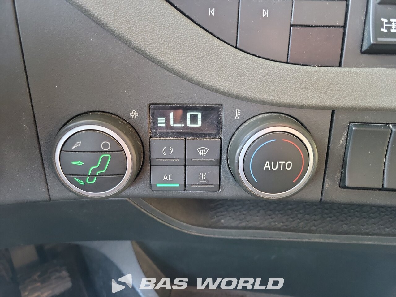 Other : Volvo FH16 700 6X4 Joab camion à bras