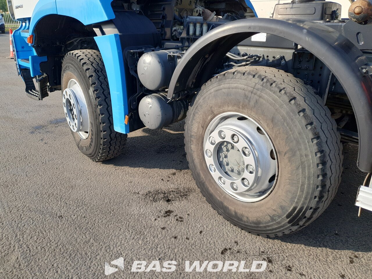 Other : Mercedes Arocs 3243 8X4 Socovi Camion Benne