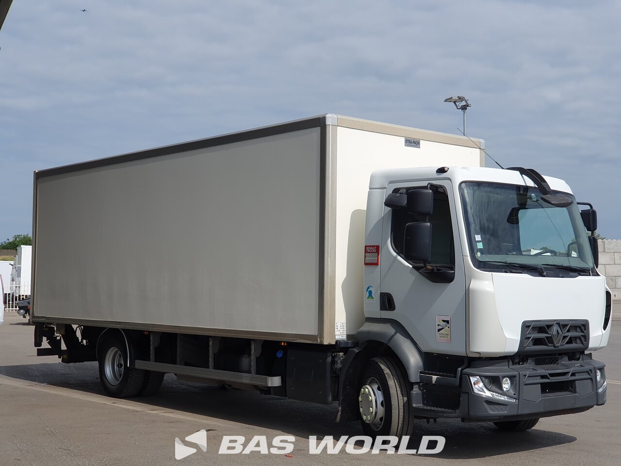 Other : Renault D 240 4X2 Grosse Carrosseries fourgons