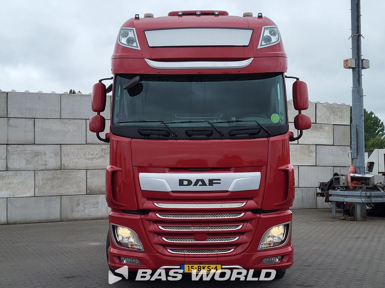 Front : DAF XF 480 4X2 Tracteur routier
