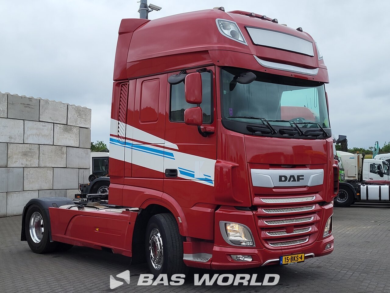 Front right : DAF XF 480 4X2 Tracteur routier