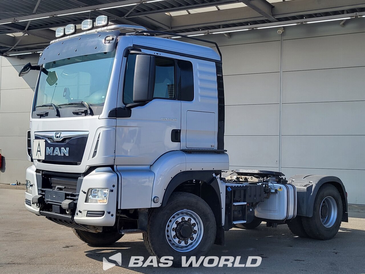 Front left : MAN TGS 18.510 4X4 Tracteur routier