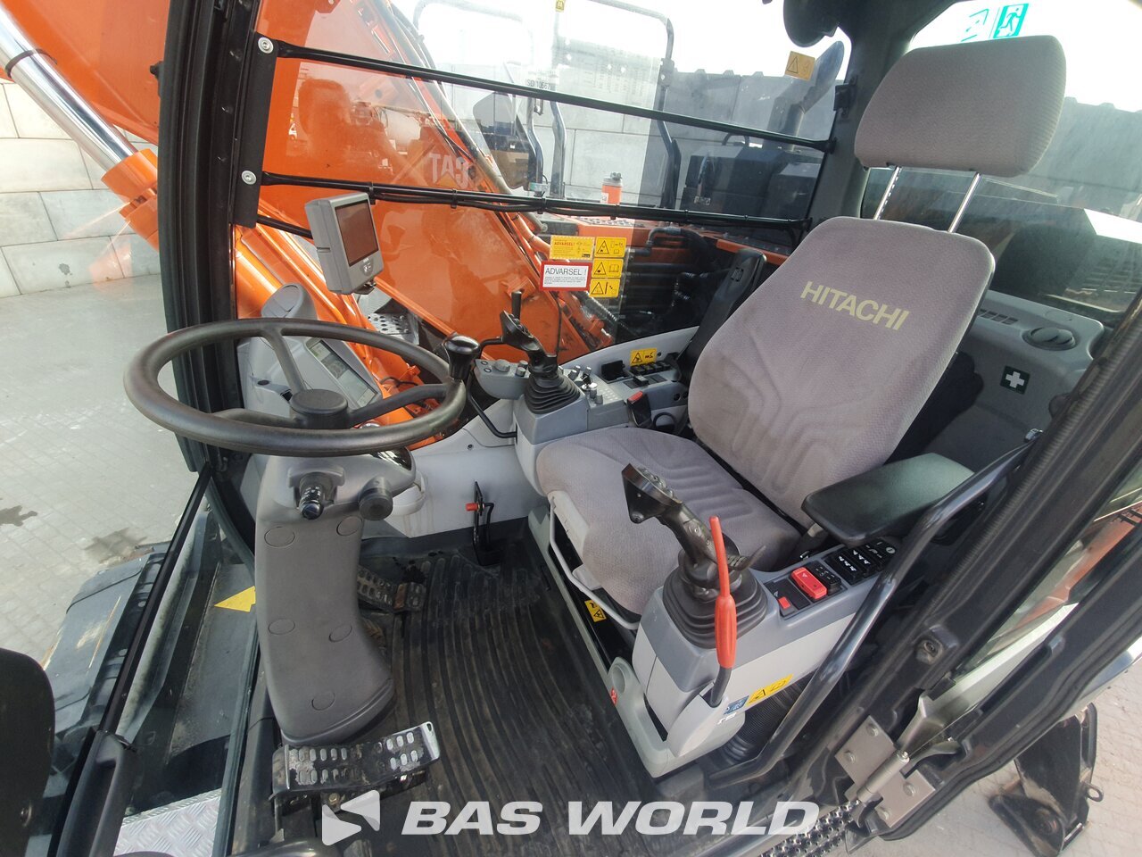 Other : Hitachi ZX140W -6 Pelle sur pneus