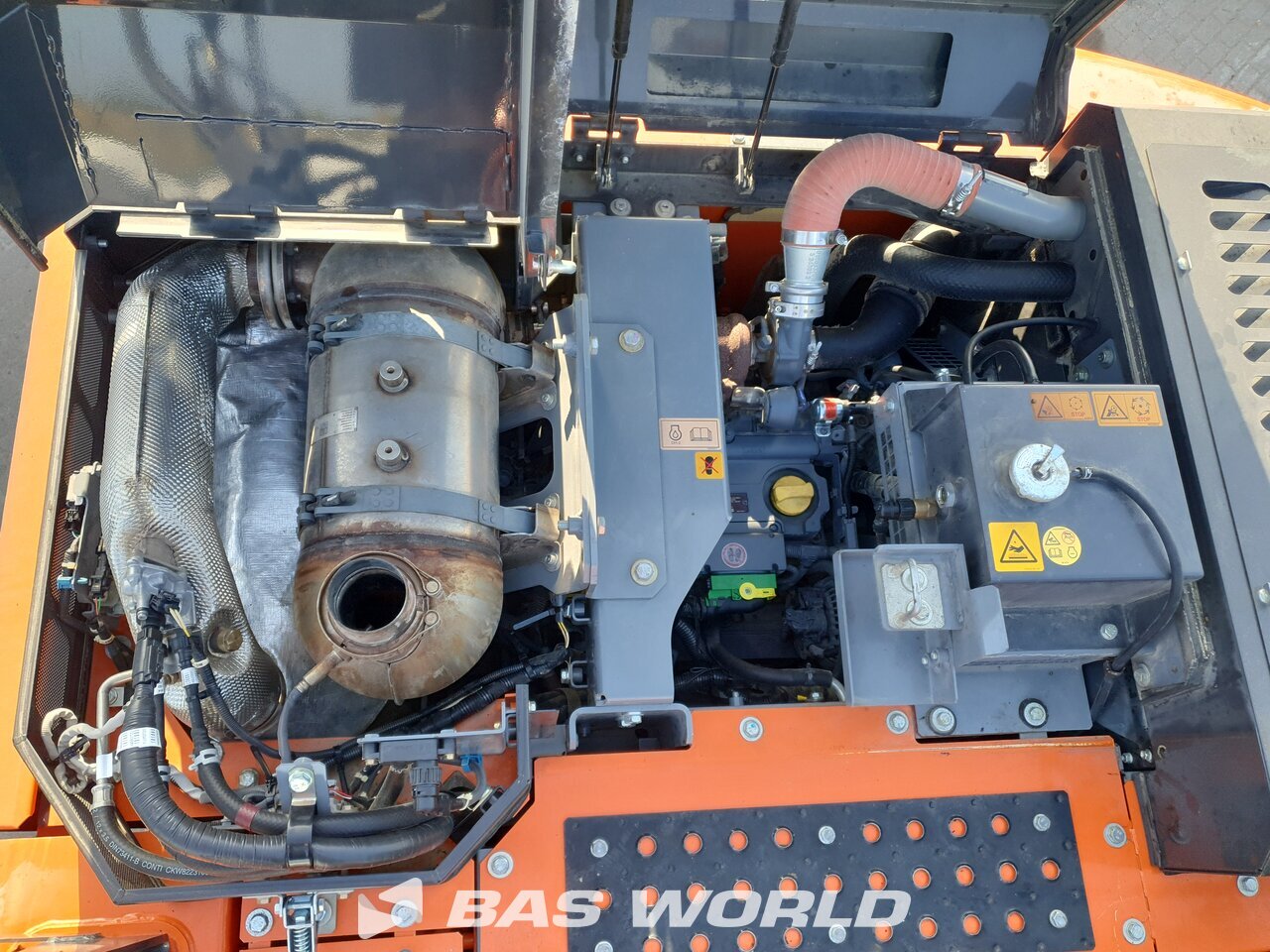 Other : Hitachi ZX140W -6 Pelle sur pneus