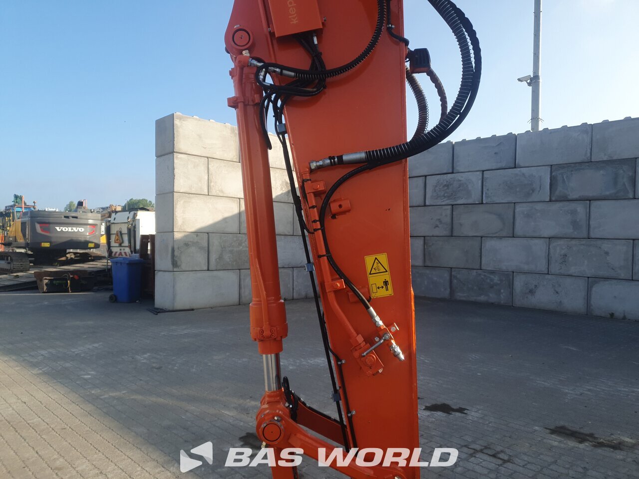 Other : Hitachi ZX140W -6 Pelle sur pneus
