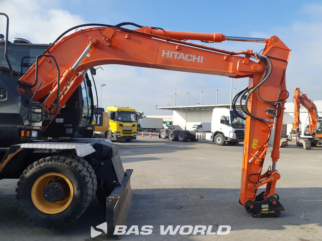 Other : Hitachi ZX140W -6 Pelle sur pneus