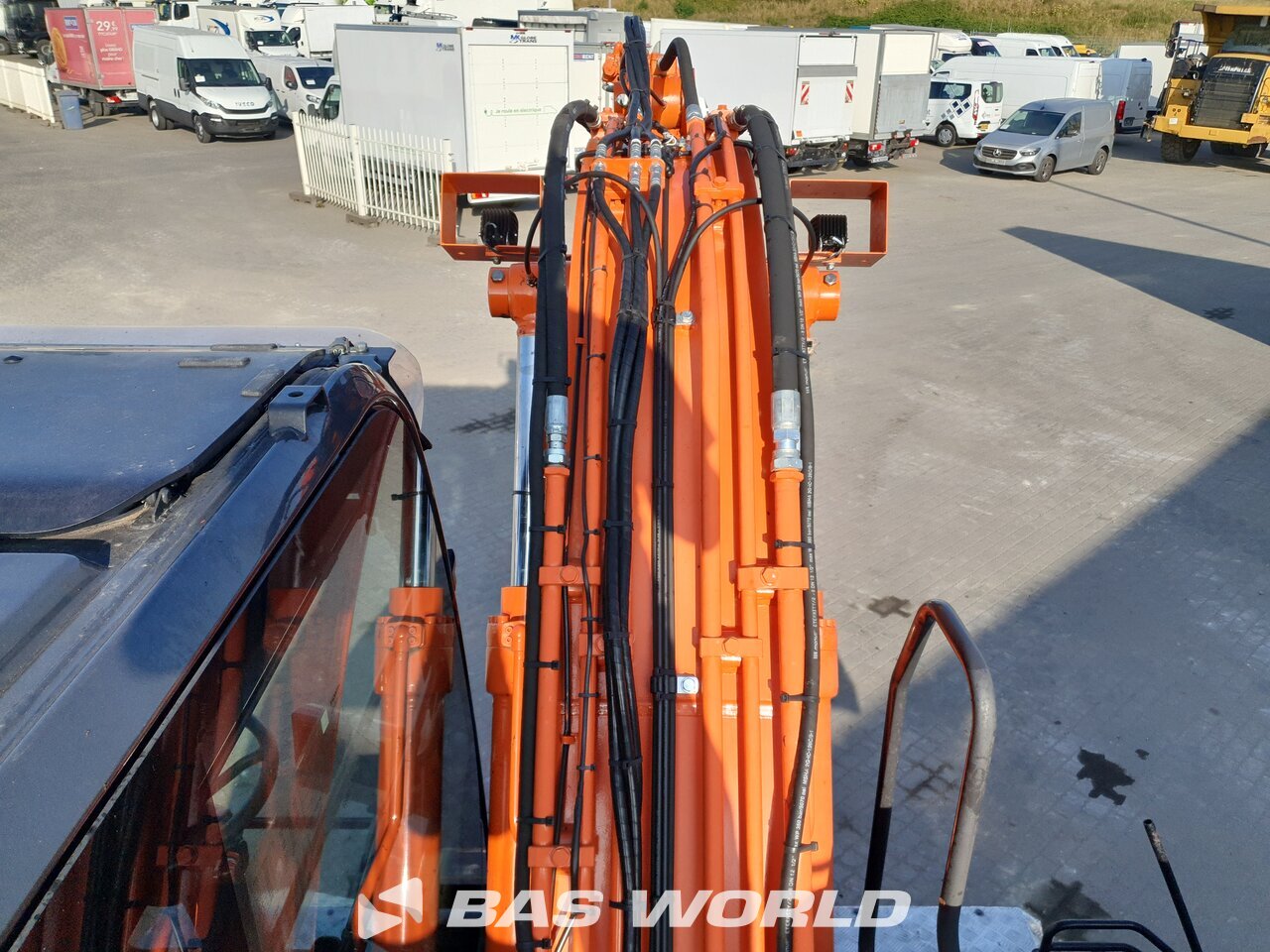 Other : Hitachi ZX140W -6 Pelle sur pneus