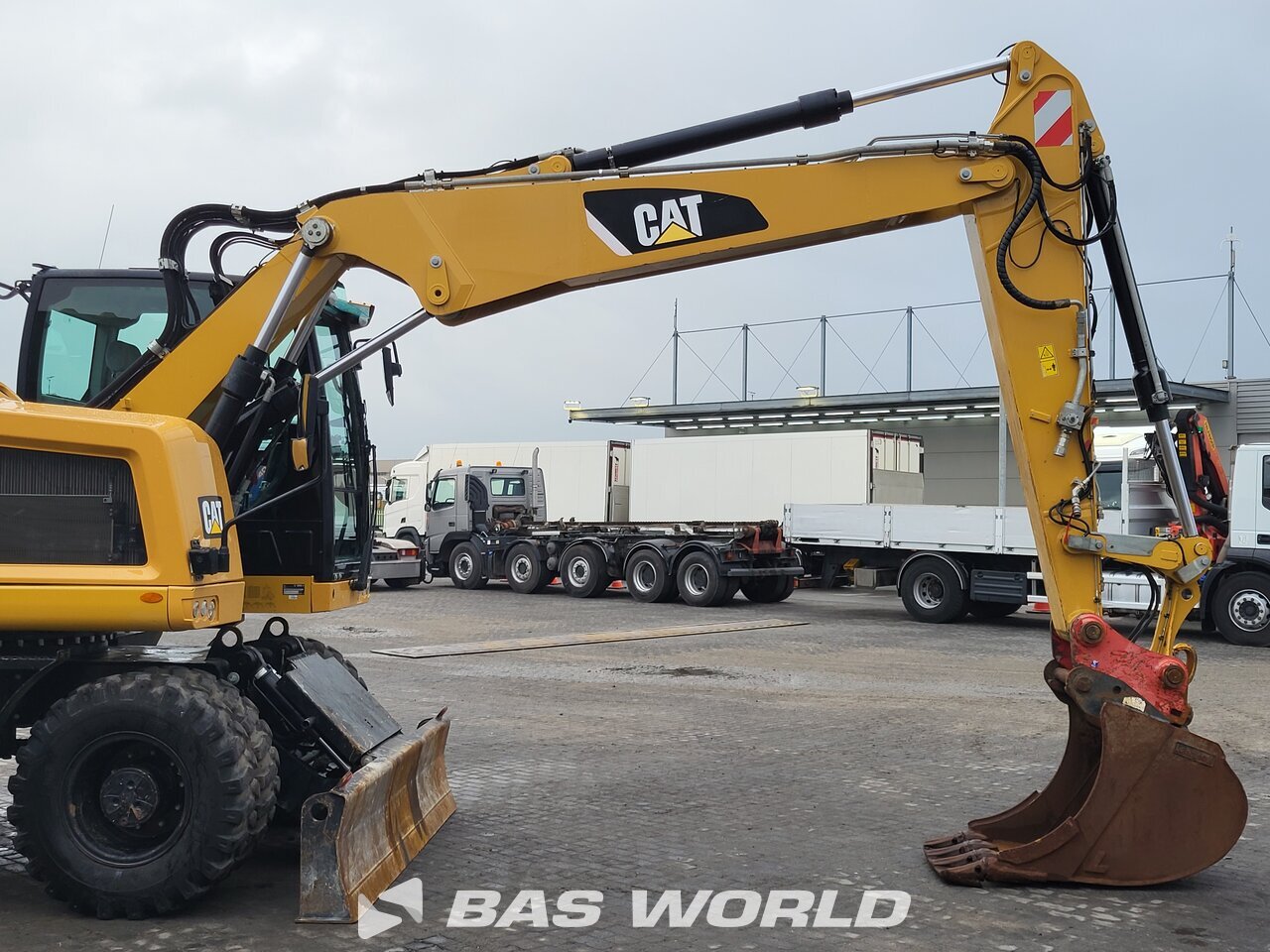 Other : Caterpillar M314 F Pelle sur pneus