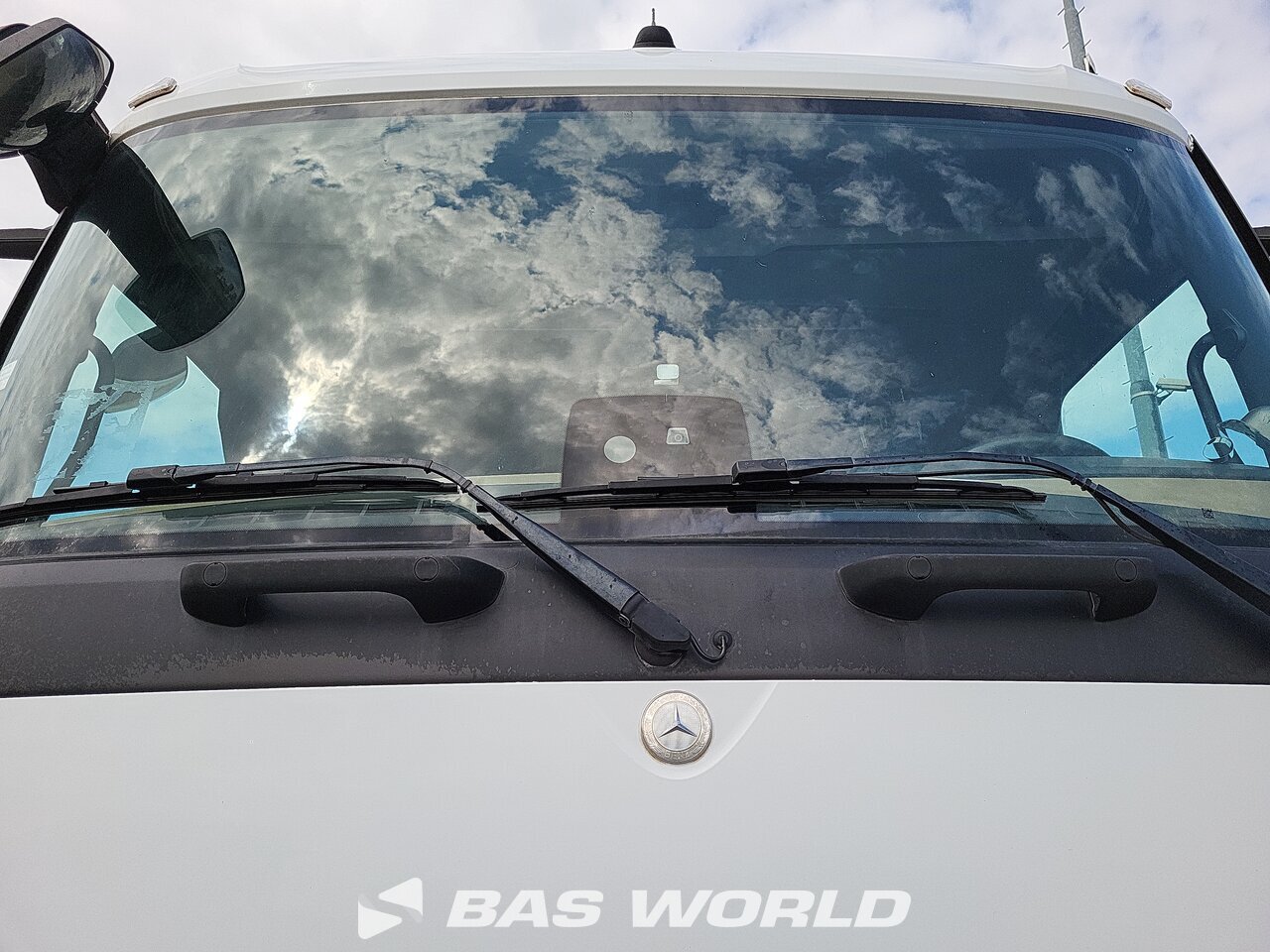 Windshield : Mercedes Actros 1845 4X2 Tracteur routier