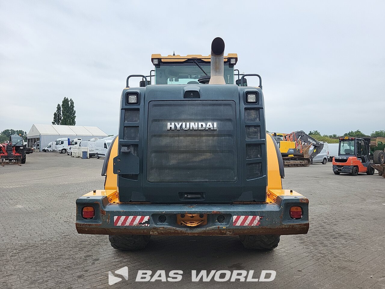 Other : Hyundai HL955 Chargeuse sur pneus