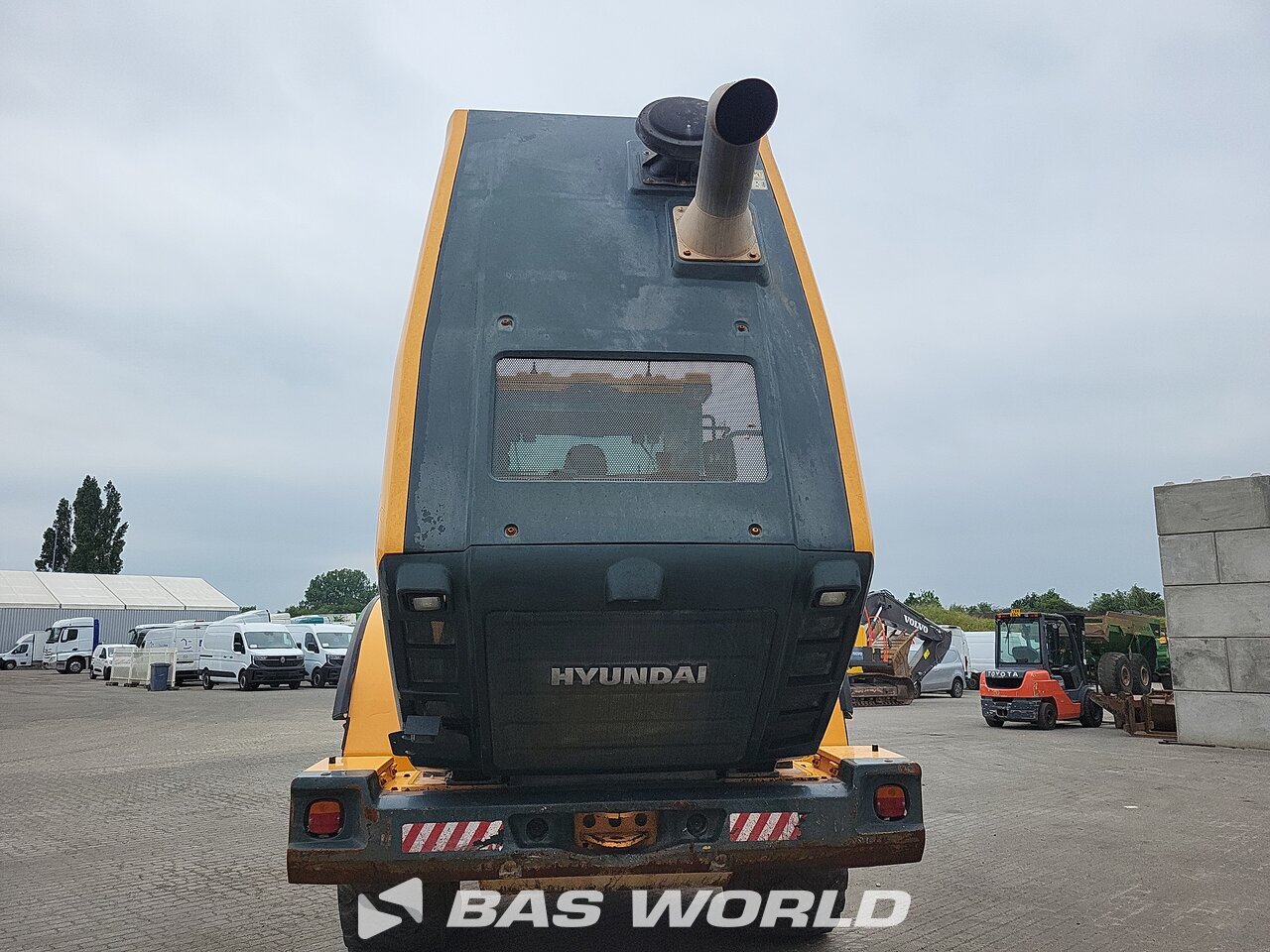 Other : Hyundai HL955 Chargeuse sur pneus