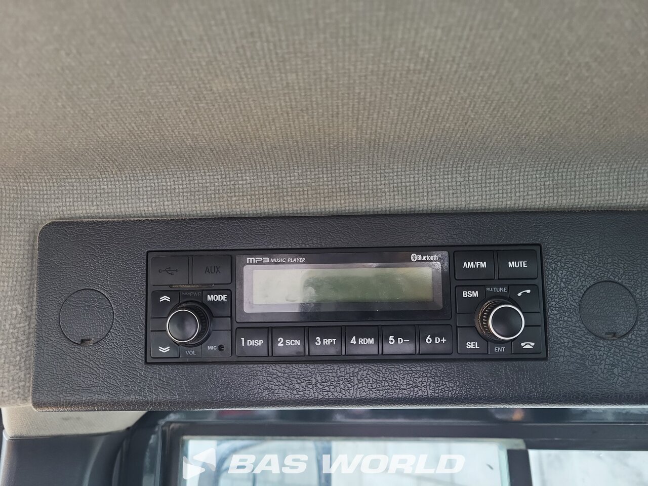 Other : Hyundai HL955 Chargeuse sur pneus